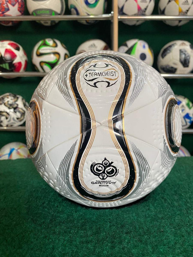Replica Adidas Teamgeist FIFA World Cup 2006 Germany Final Soccer in New LOOK Size 5